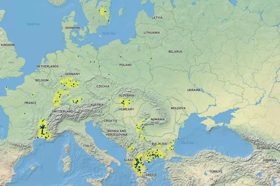 Achillea crithmifolia Native Range