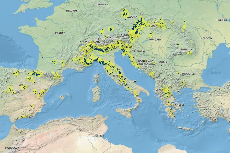 Centaurea triumfettii Native Range