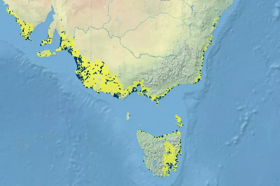 Gahnia filum Native Range
