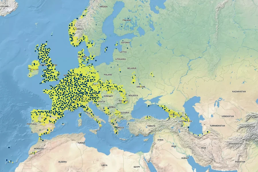 Polystichum aculeatum Native Range